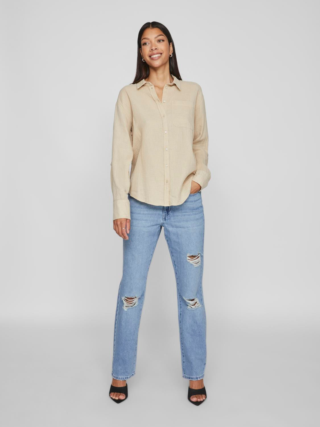 model_shot-front_full